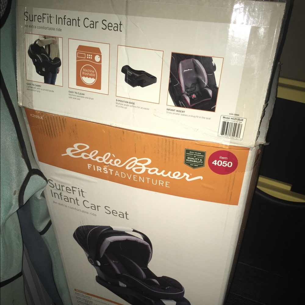 Infant Car Seat . Only used once.
